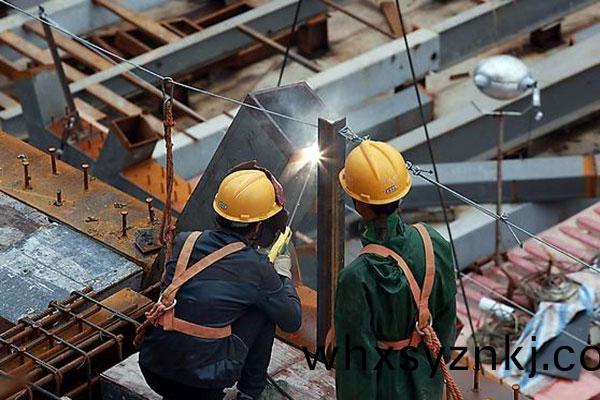 共建安全高傚(xiao)的(de)施工(gong)環(huan)境沈(shen)陽(yang)鋼(gang)結(jie)構(gou)製作(zuo)工廠(chang)溫馨提(ti)示夏季施工(gong)註意事(shi)項(xiang)